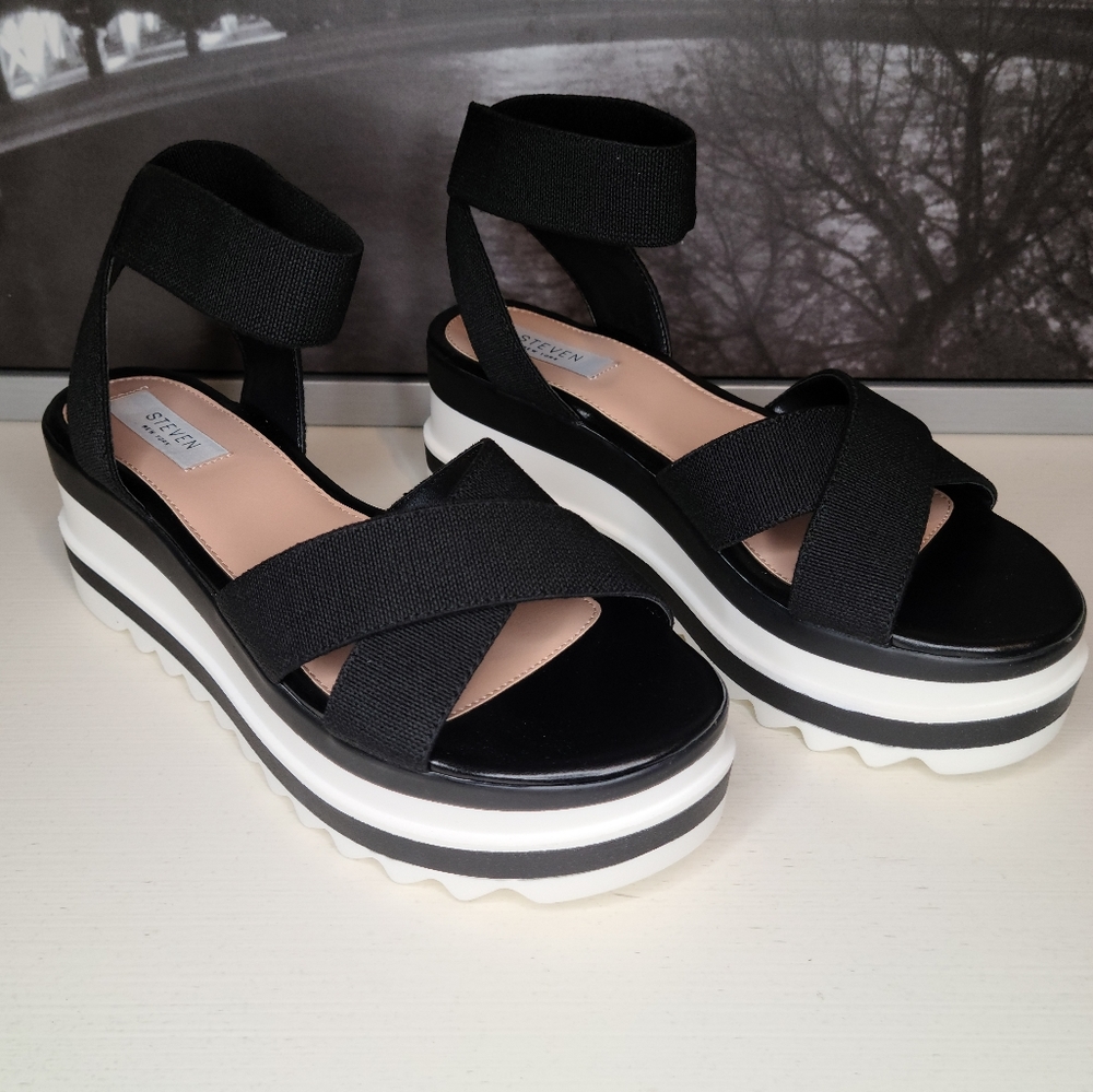 Womens sandals